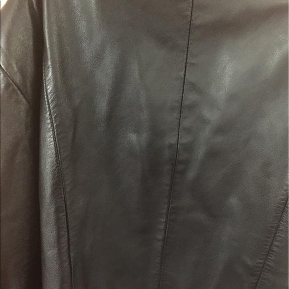 Fine Leather - Picture 1 of 2