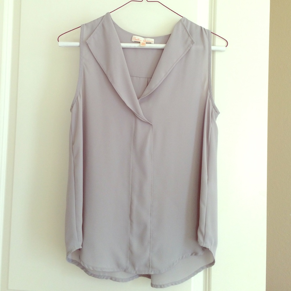 Sleeveless blouse