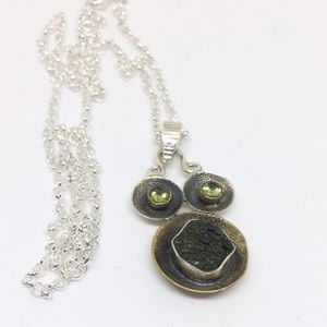 ✳️REAL MOLDAVITE With PERIDOT 🎀SILVER