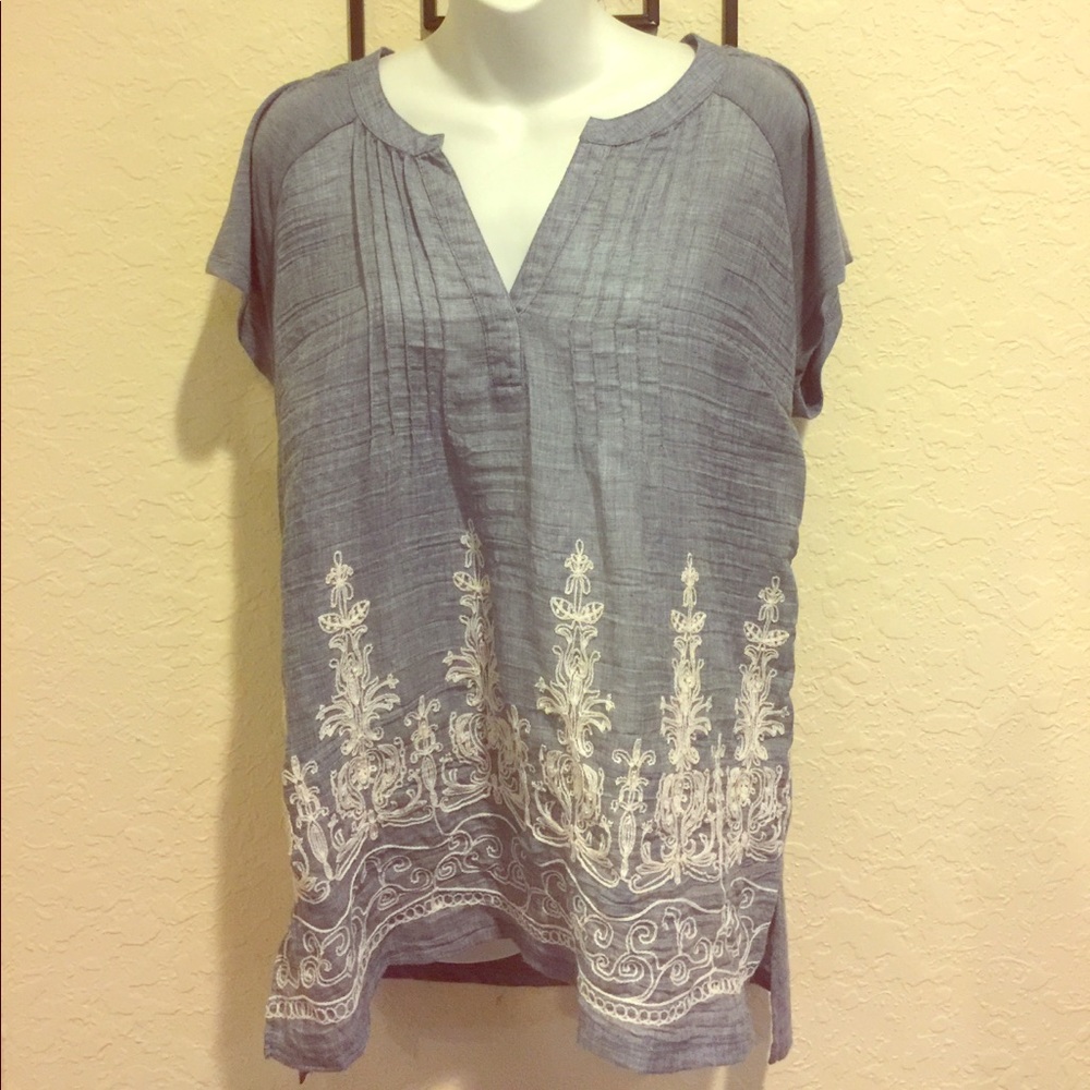Light Blue blouse with white embroidered