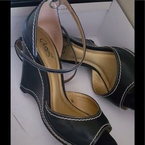Carlos Santana wedge heels