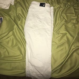 American eagle white pants