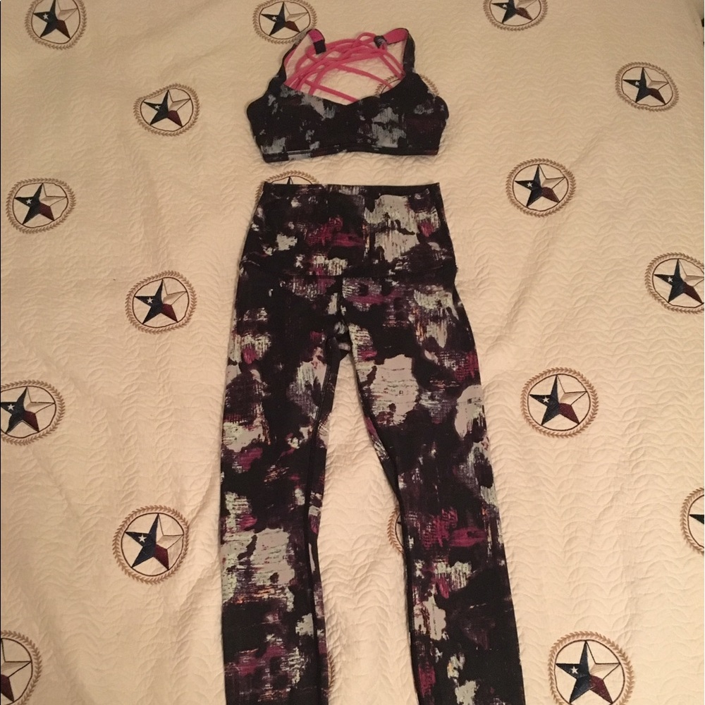 Lululemon leggings and matching bra!