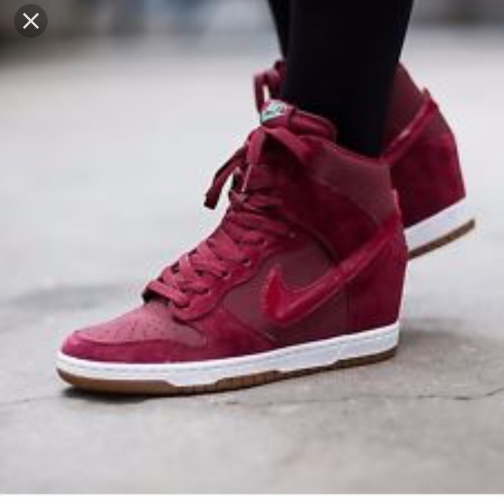 Women's Dunk Sky Hi Essential