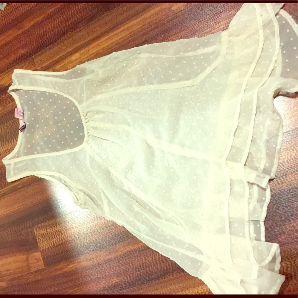 Sleeveless Dot Blouse - small