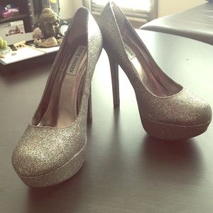 Multicolored glitter Steve Madden heels