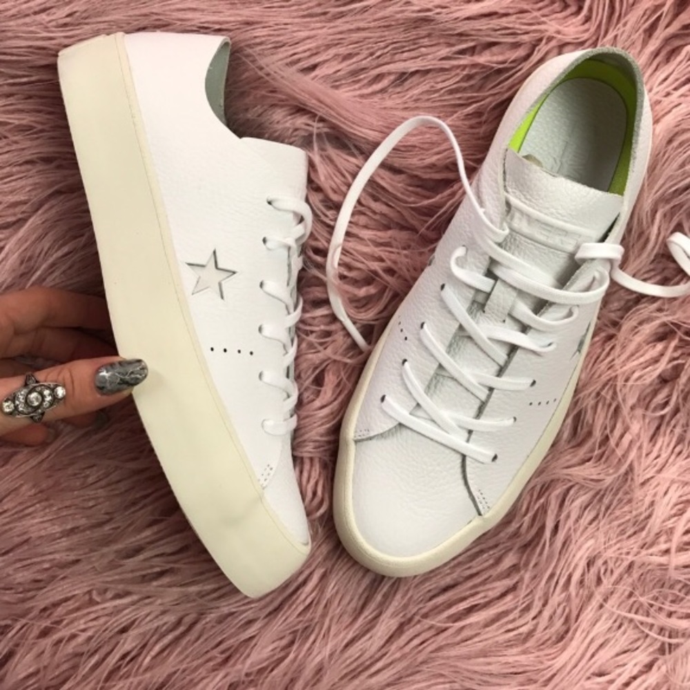 CONVERSE white One Star size 8 leather shoes - Picture 4 of 4
