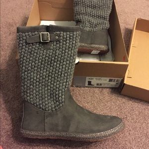 Crochet Authentic Uggs!