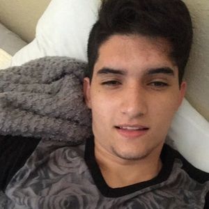 Meet your Posher, Renan