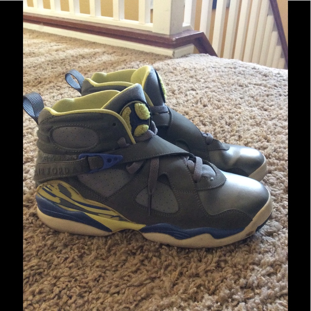 Nike Jordan's (boys)