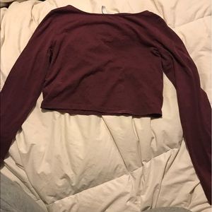 maroon long sleeve crop top