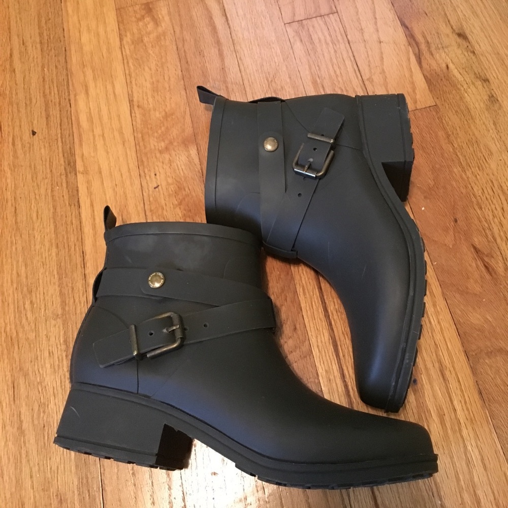 Short Rain Boots