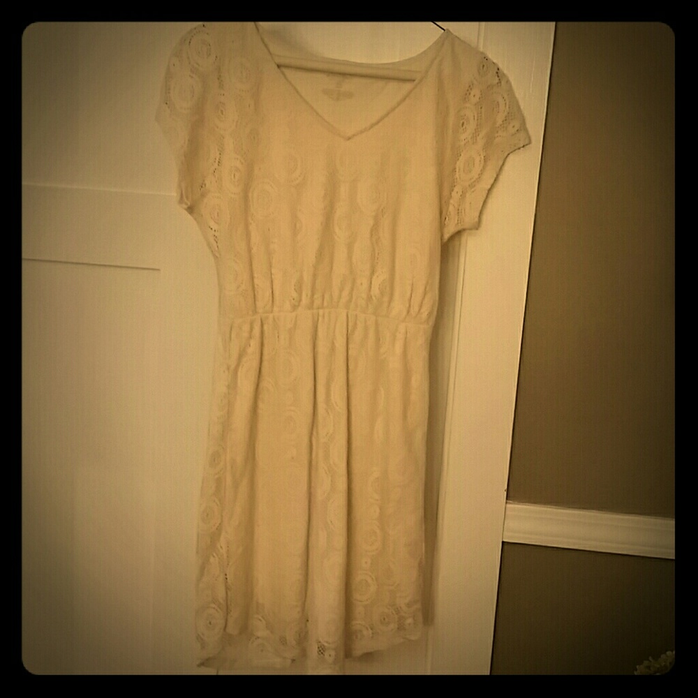 Lined lace dress