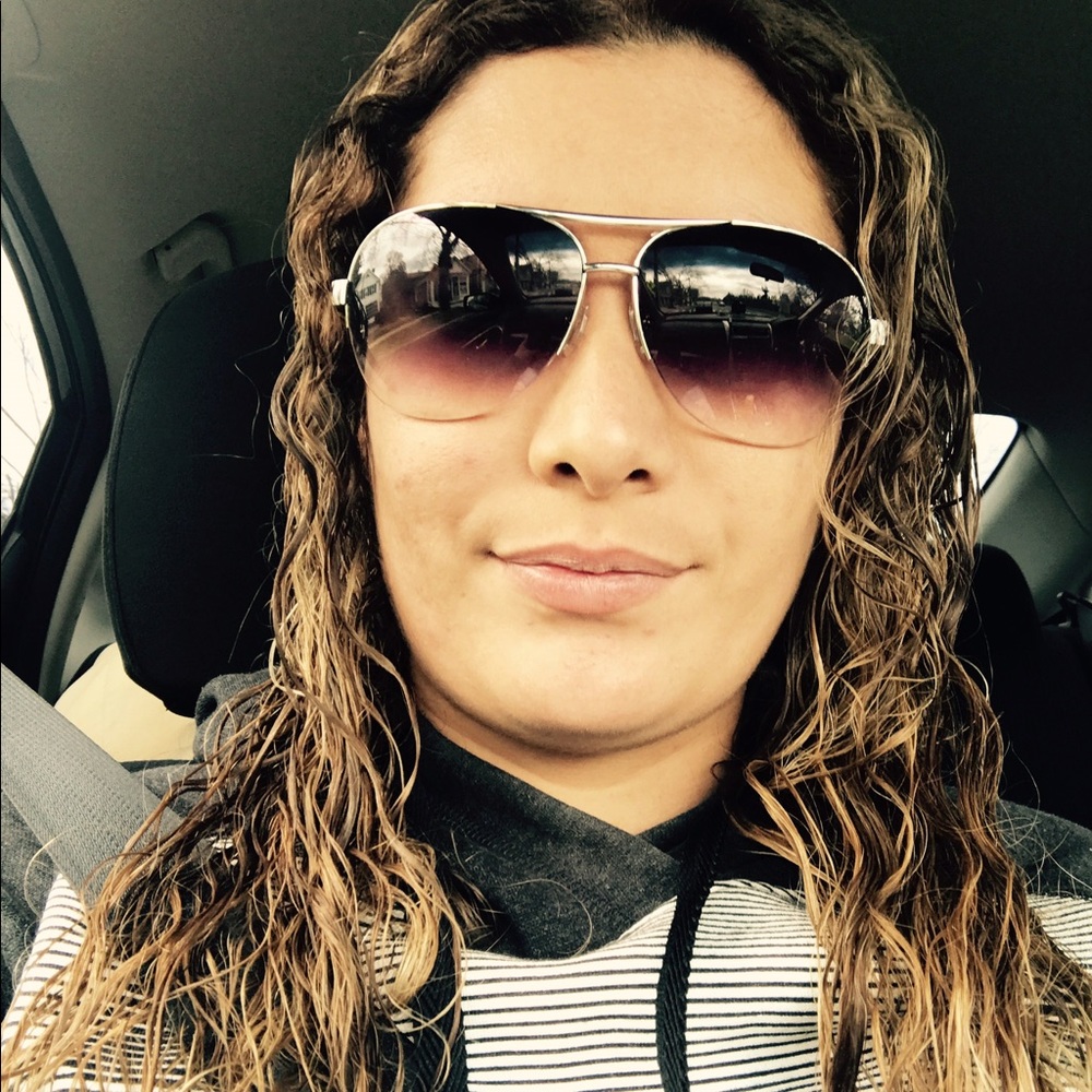 Meet your Posher, Eliana