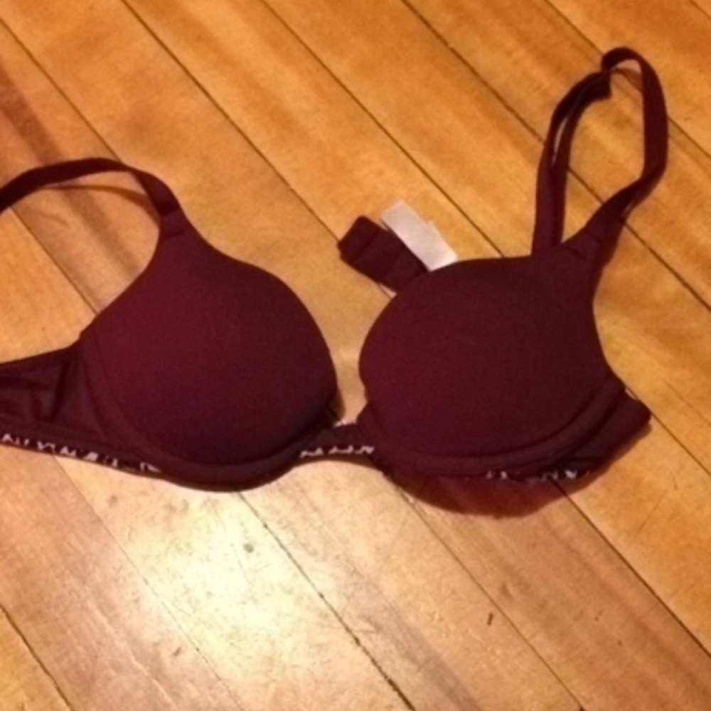 Maroon vs bra