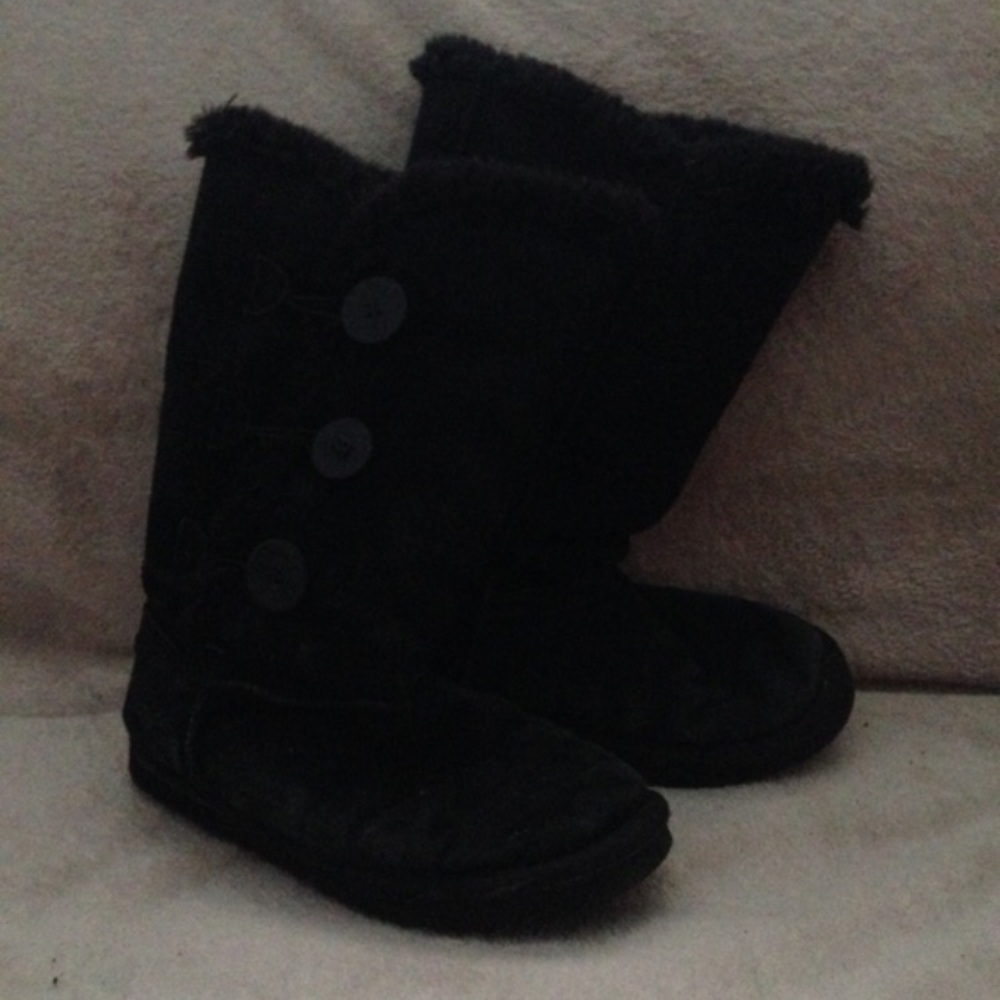 Black uggs
