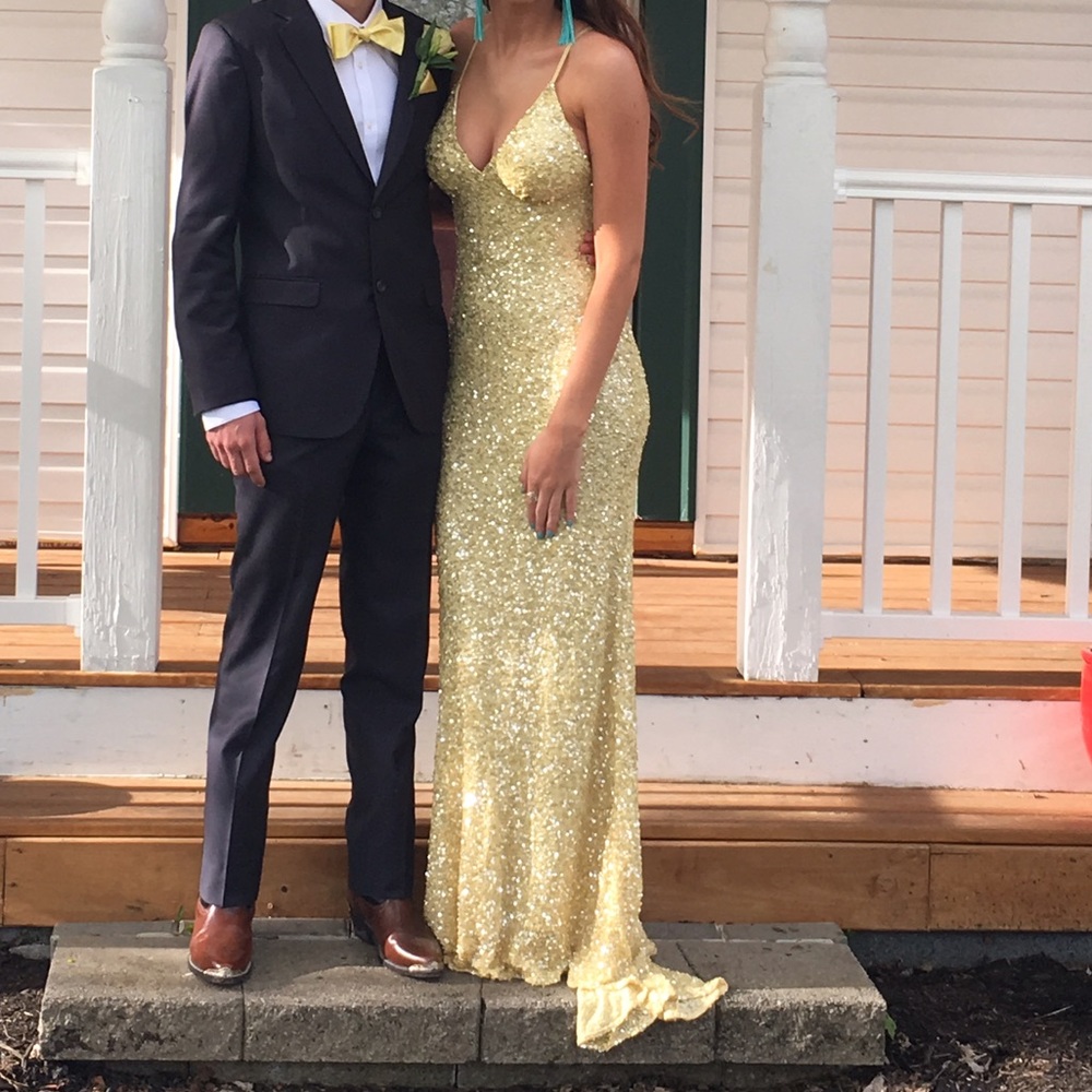 Gorgeous sequined prom dress