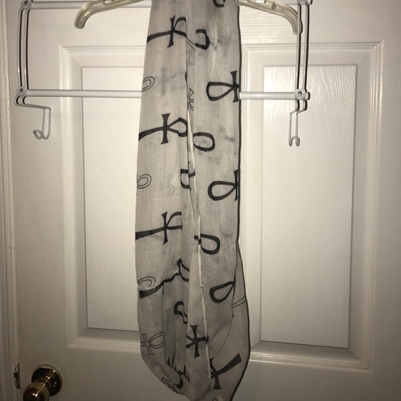 Infinity scarf - Picture 1 of 1