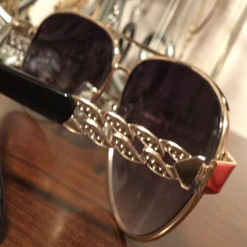 Sunglasses - Picture 2 of 3