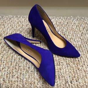 Gianni Bini blue suede heels
