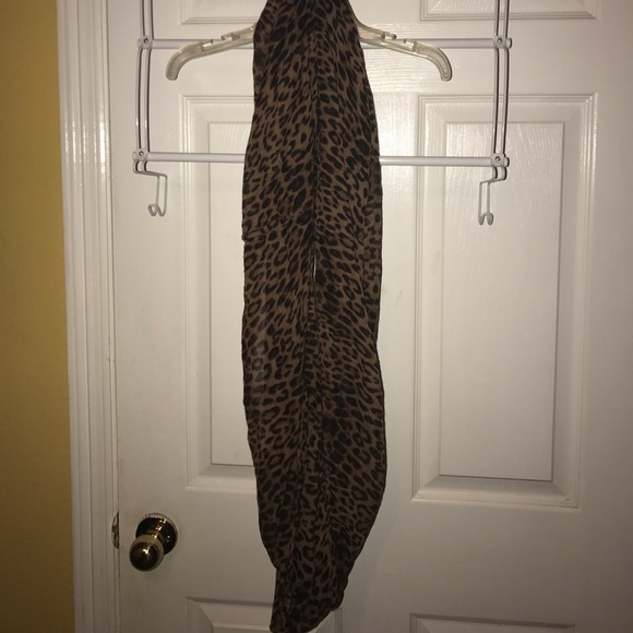 Animal print scarf - Picture 1 of 2