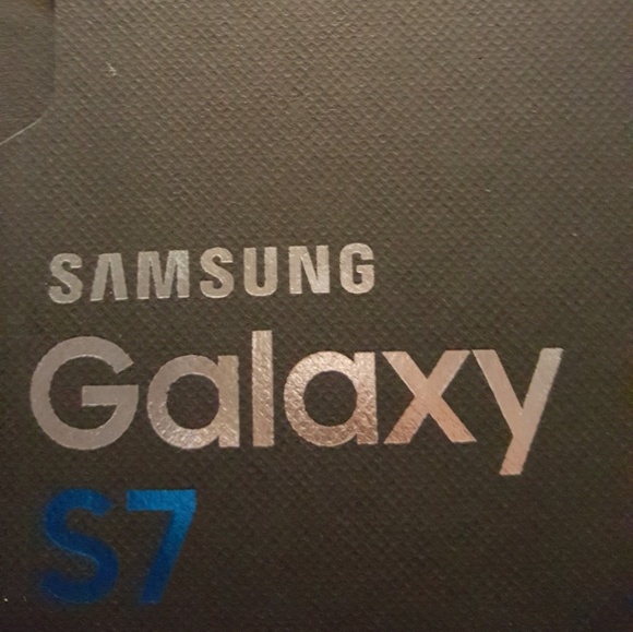 Samsung Galaxy S7 Cell phone - Picture 2 of 2