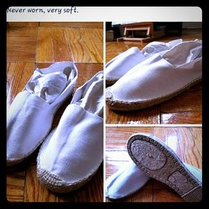 Canvas and jute loafers