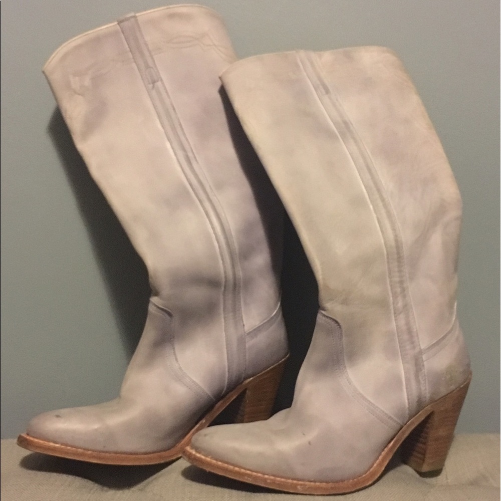 FRYE Size 8 Cowgirl Boots