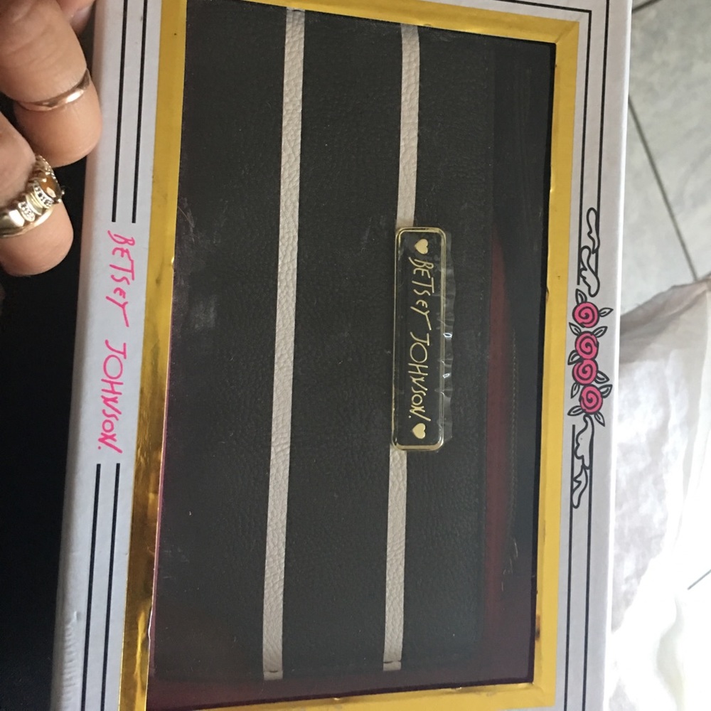 Betsey Johnson wallet brand new never used