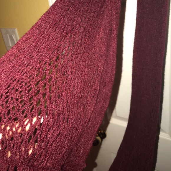 Burgundy scarf - Picture 2 of 2