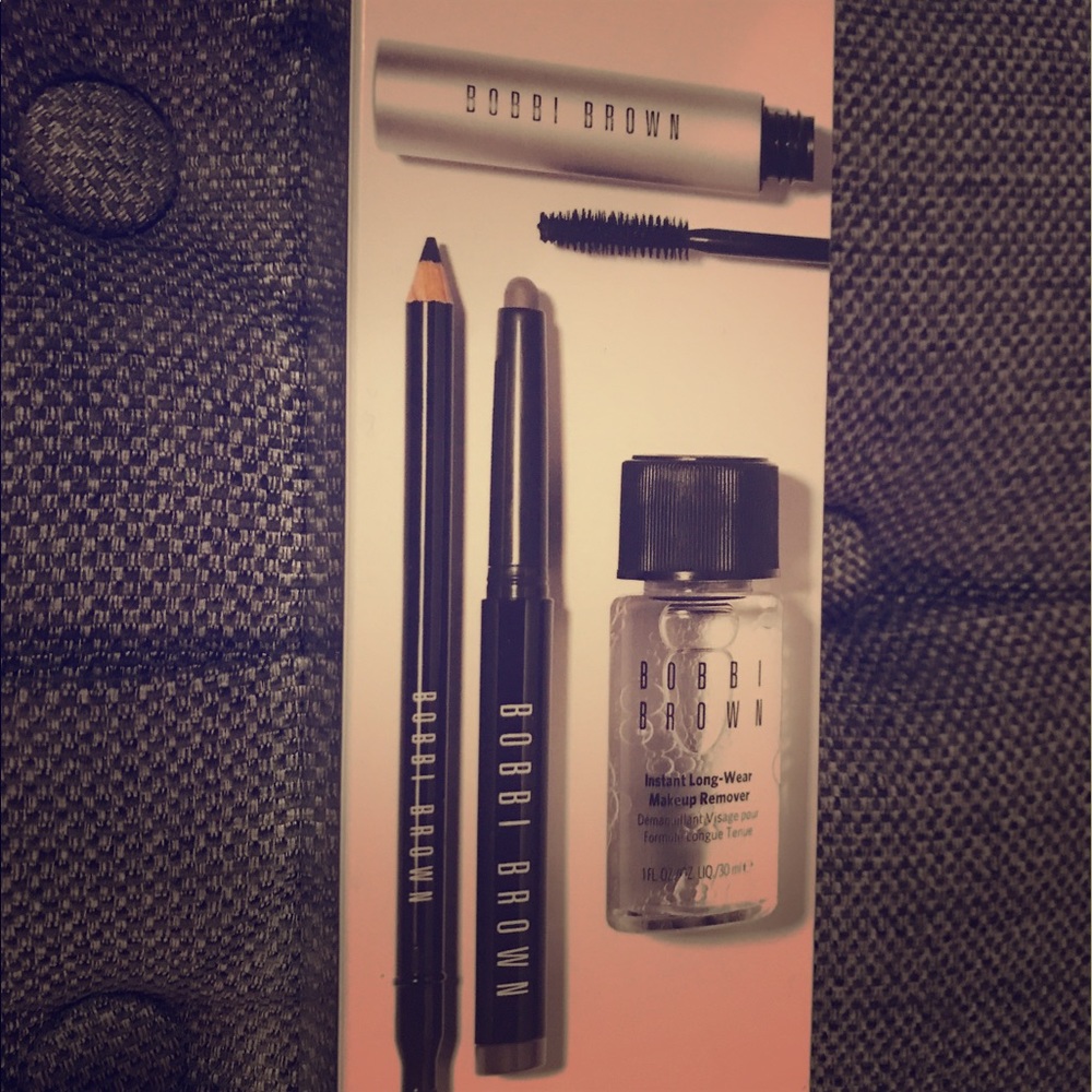 NEVER OPENED Bobbi Brown Smokey Eye kit