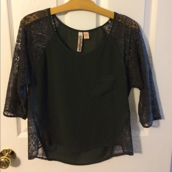 Eyeshadow Tops - Amazing slate gray sheet blouse with lace panels
