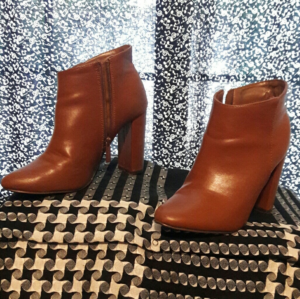 Tan Ankle boots
