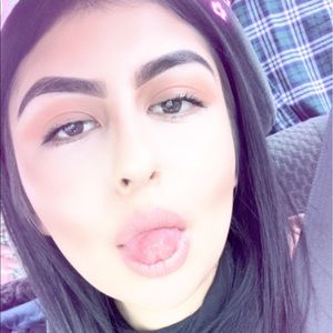 Meet your Posher, Fernanda