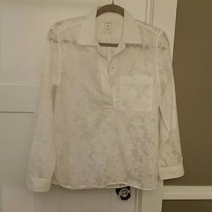 Textured white shirt