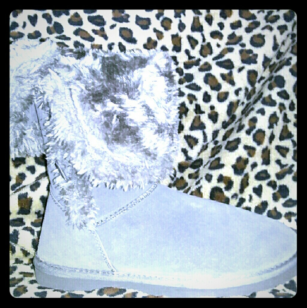 💞Tall faux fur boots-BNWOT