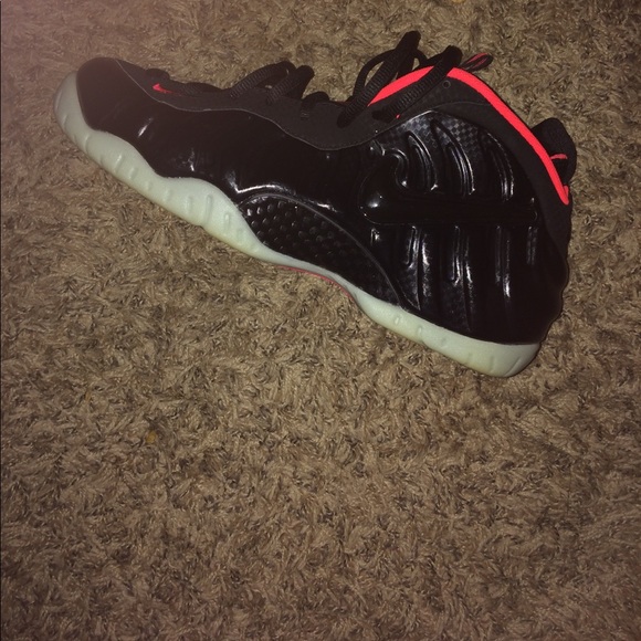 Yeezy foams - Picture 2 of 4