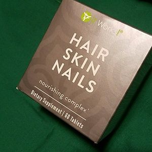 It Works hair skin and nails