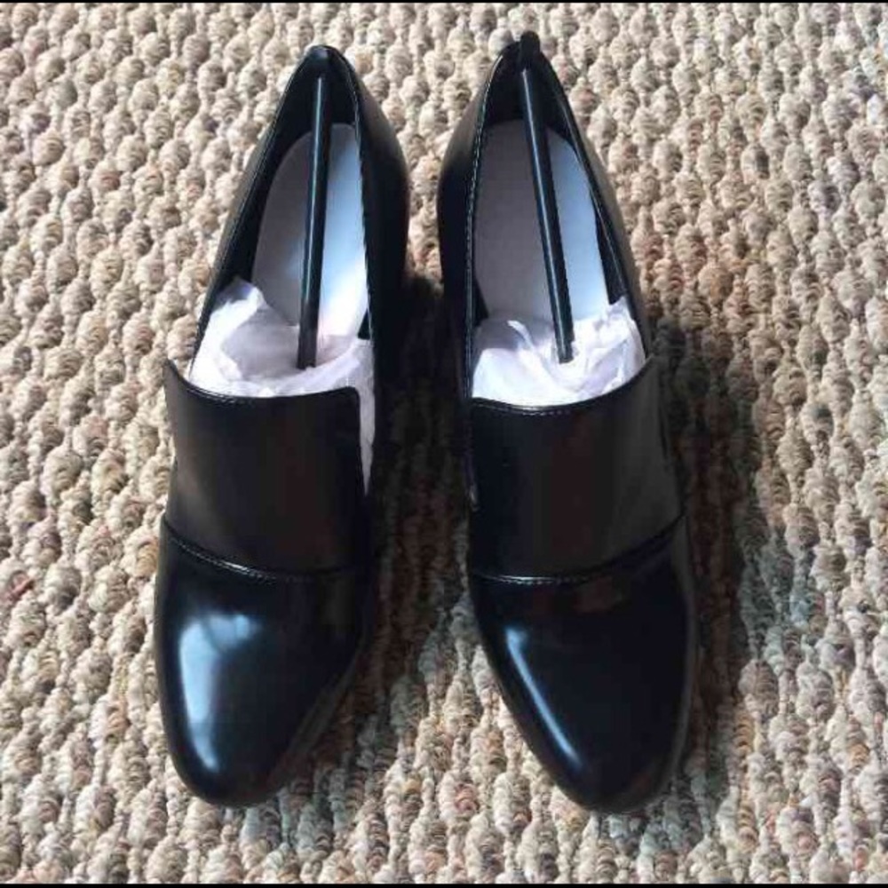 Charles & Keith Block Flare Loafers - 36