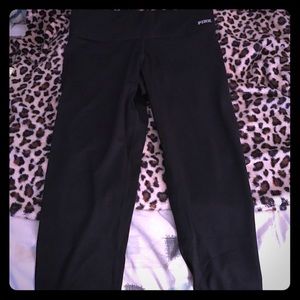 New black VS Pink ultimate yoga leggings!