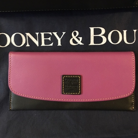 Dooney & Bourke Purse - Picture 2 of 4