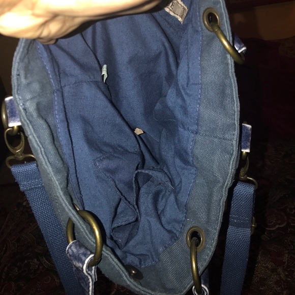 Blue purse - Picture 2 of 3