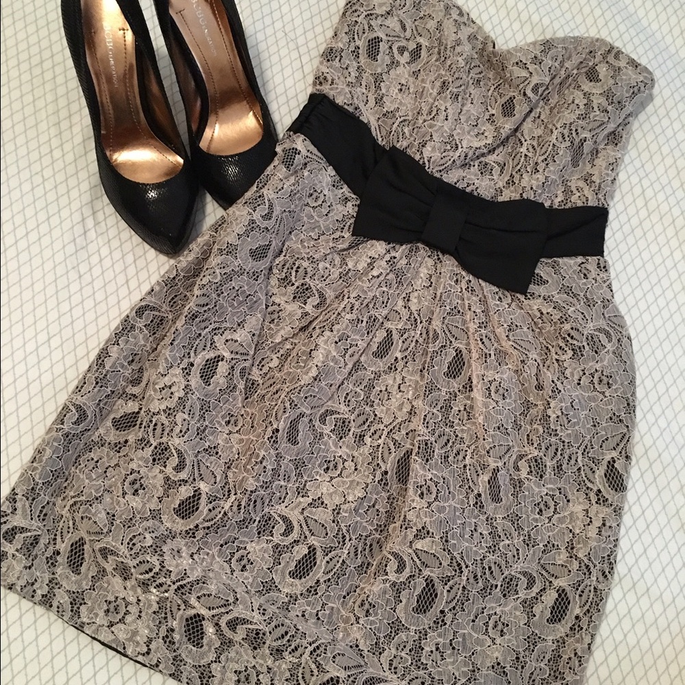 Sweetheart Lace Dress