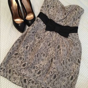 Sweetheart Lace Dress