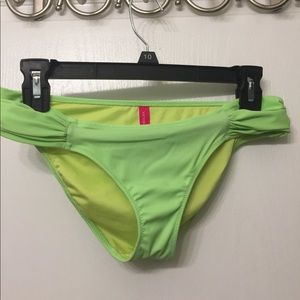 Victoria's Secret Pink Brand small bottom