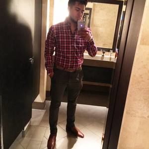 Meet your Posher, Erick