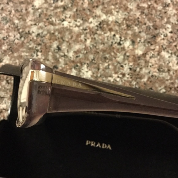 New, Never Used Authentic Gorgeous Prada - Picture 5 of 8