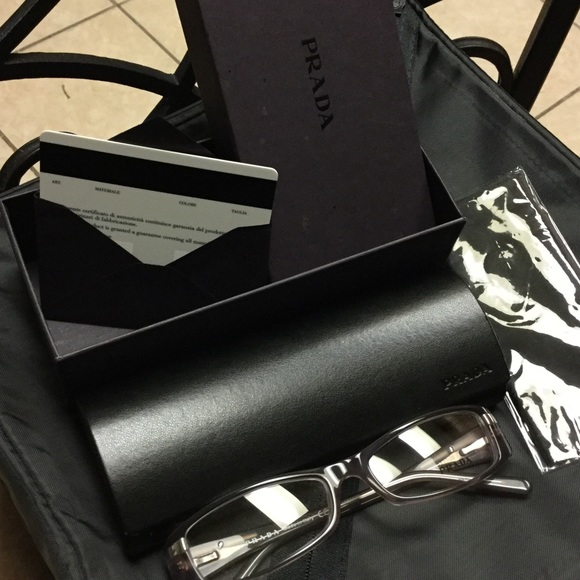 New, Never Used Authentic Gorgeous Prada - Picture 6 of 8