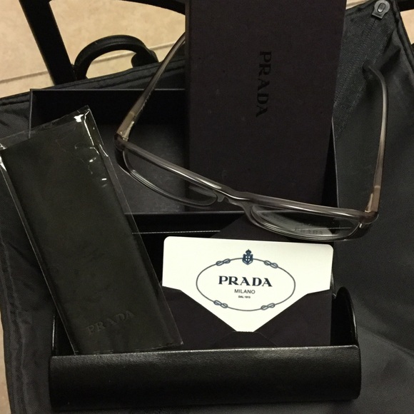 New, Never Used Authentic Gorgeous Prada - Picture 7 of 8