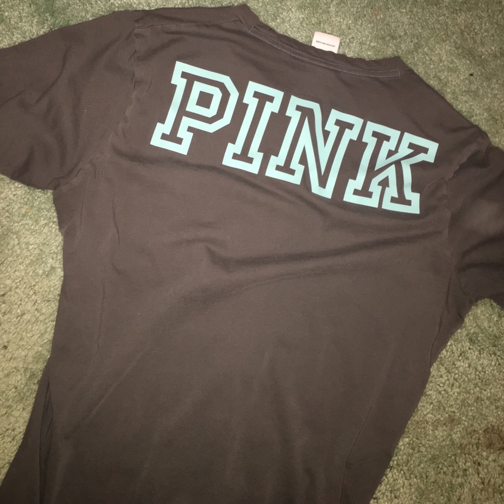 VS PINK T